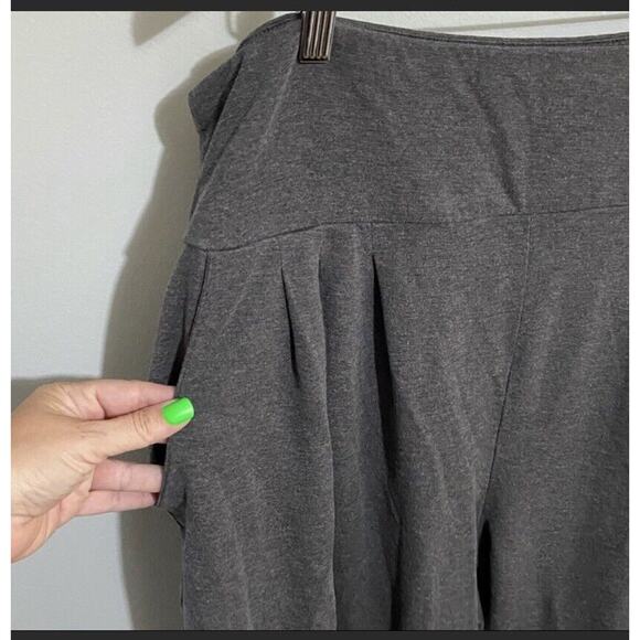 Ryllace Women's High Rise Pleated Joggers Charcoal Gray Size 3X Plus $168 - Picture 3 of 6